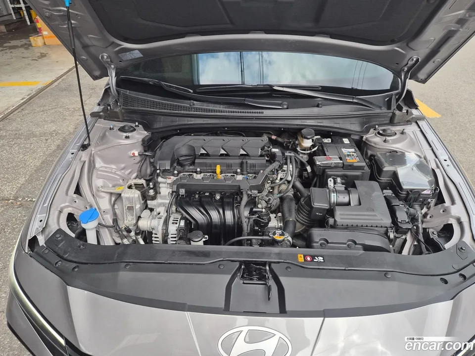 Hyundai Avante CN7 1.6 2023 — миниатюра 2