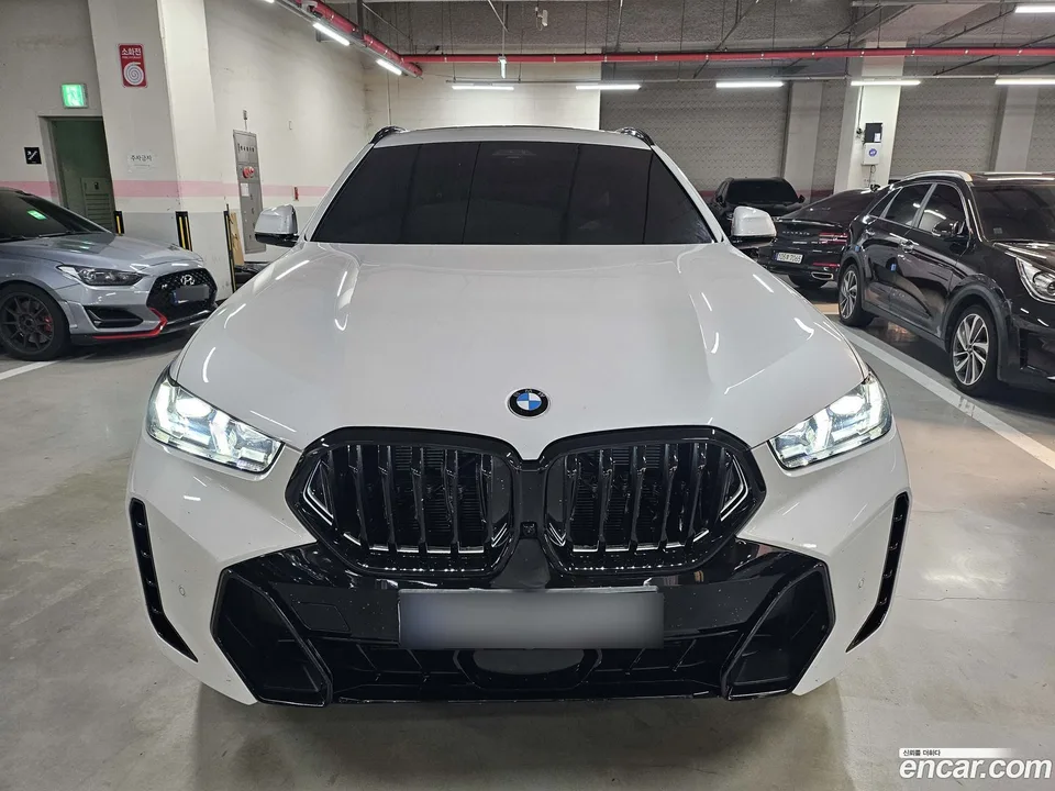 BMW X6 xDrive40i M 2025 — миниатюра 3