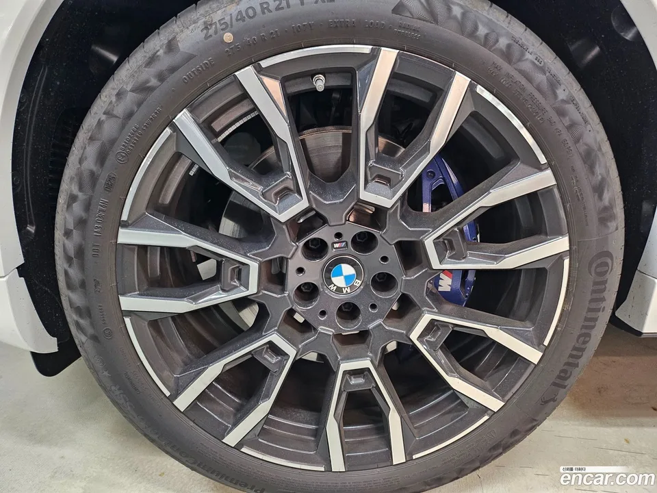 BMW X6 xDrive40i M 2025 — миниатюра 5