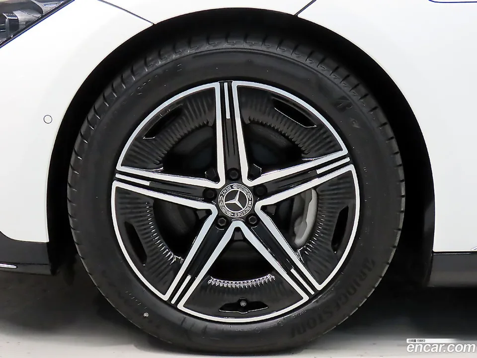 Mercedes-Benz EQE EQE350+ 2024 — миниатюра 5