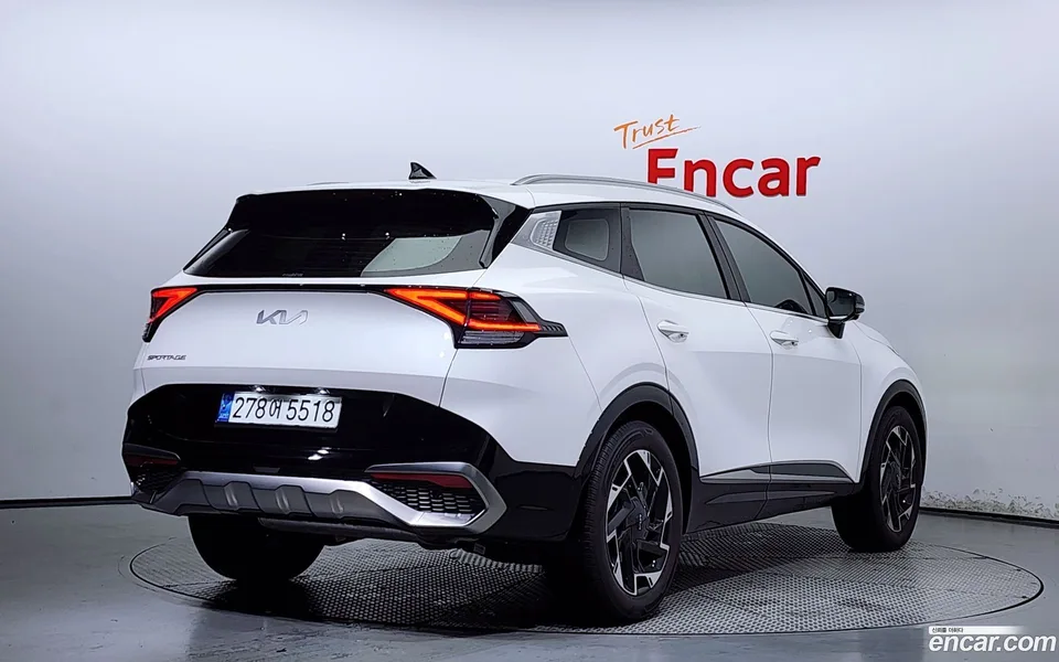 Kia Sportage 1.6 2WD 2023 — миниатюра 2