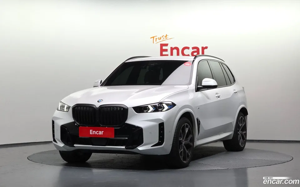 BMW X5 (G05) xDrive 30d M 2025 — фото 1, купить с доставкой в Москву
