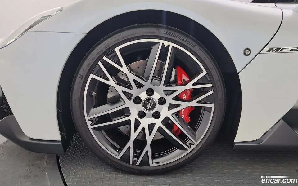 Maserati MC20 3.0 V6 2023 — миниатюра 5