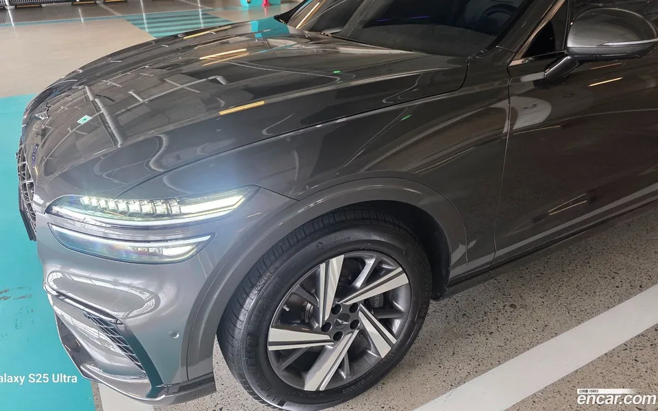 Genesis GV70 2.5T 2WD 2024 — миниатюра 2