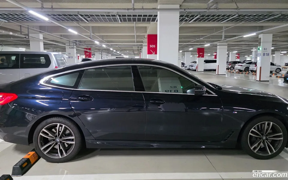 BMW 6 Series GT 620d M 2023 — миниатюра 5