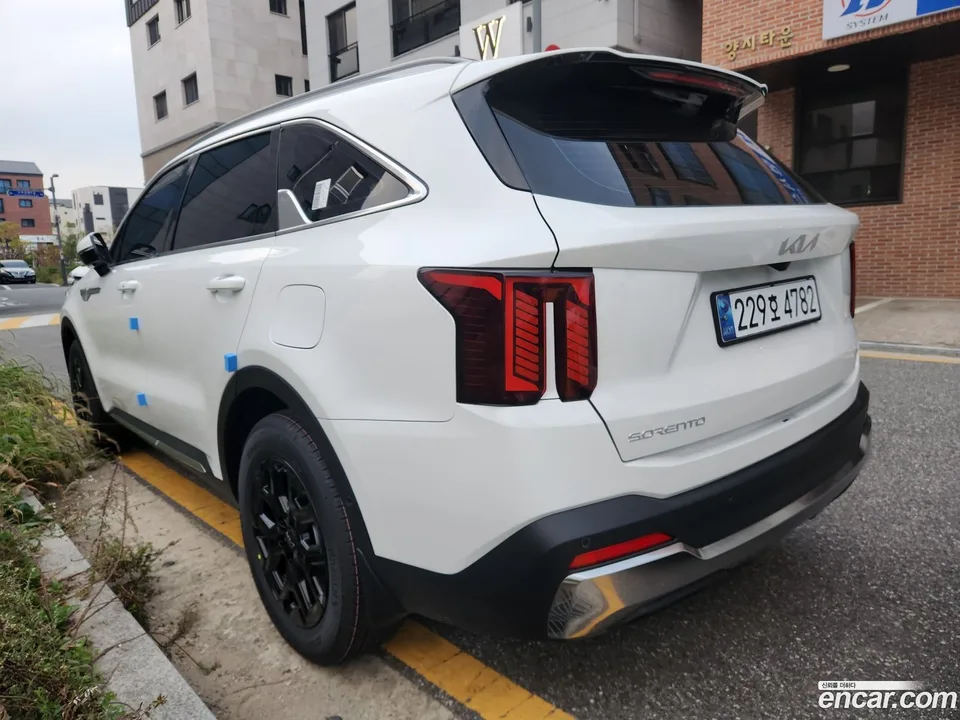Kia Sorento HEV 1.6 2WD 2024 — миниатюра 3