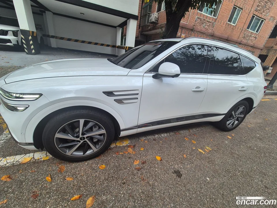 Genesis GV80 2.5T 2WD 2024 — миниатюра 2