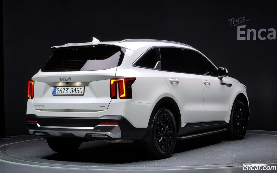 Kia Sorento HEV 1.6 2WD 2023 — миниатюра 2