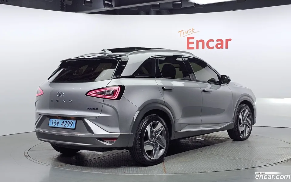 Hyundai Nexo 2022 — миниатюра 2