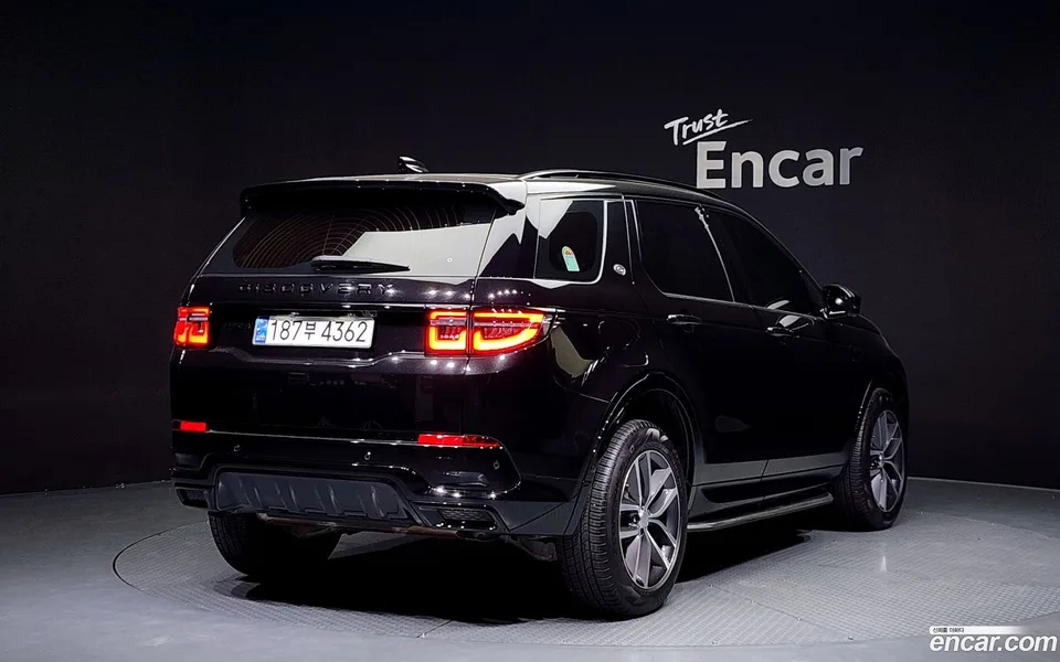 Land Rover Discovery Sport P250 SE 2024 — миниатюра 2