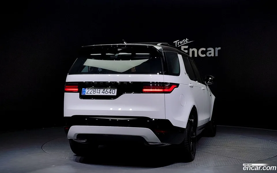 Land Rover Discovery P360 HSE 2024 — миниатюра 4