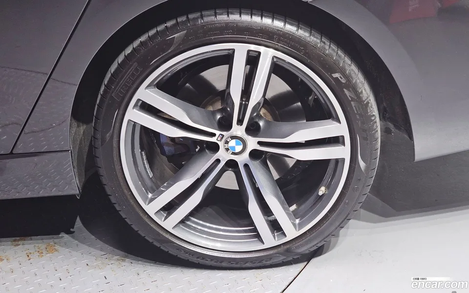BMW 6 Series GT 630i xDrive M 2023 — миниатюра 5