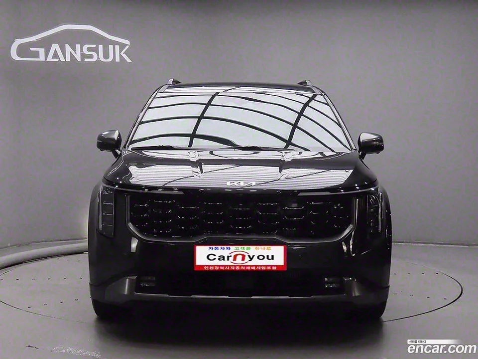 Kia Carnival 9 2024 — фото 1, купить с доставкой в Москву