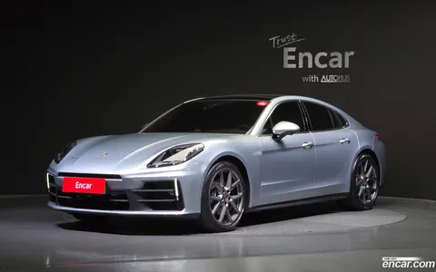 Porsche Panamera (976) 2025 купить в Москве