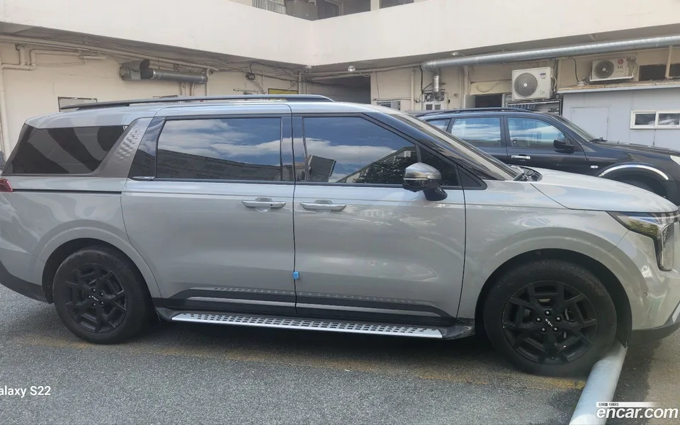 Kia Carnival HEV 9 2024 — миниатюра 4