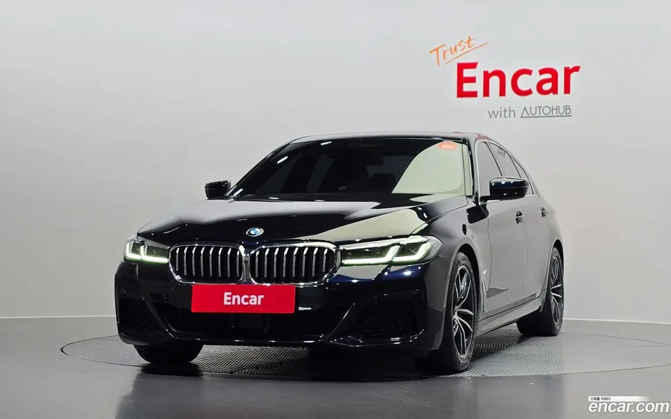 BMW 5 Series 520i M 2023 — миниатюра 3
