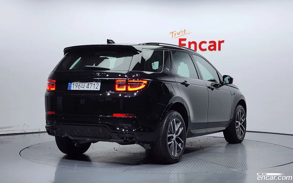 Land Rover Discovery Sport P250 SE 2024 — миниатюра 2