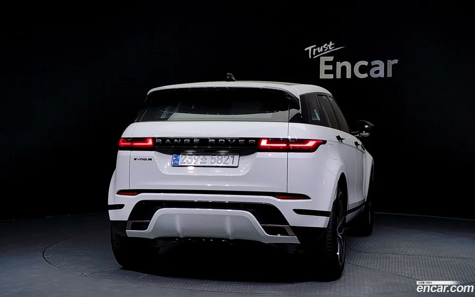 Land Rover Range Rover Evoque P250 SE 2024 — миниатюра 4