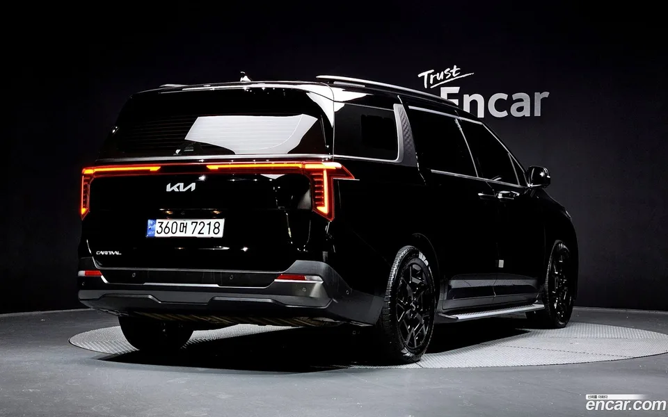 Kia Carnival 7 2024 — миниатюра 2