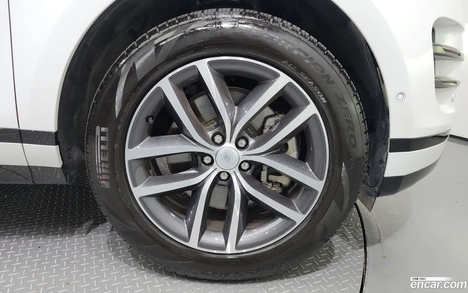 Land Rover Range Rover Evoque P250 SE 2025 — миниатюра 5