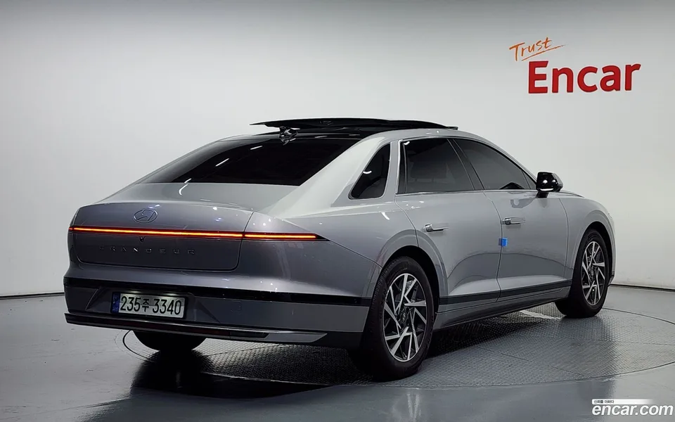 Hyundai Grandeur 2.5 2WD 2023 — миниатюра 2