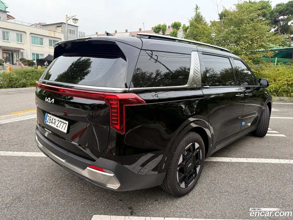 Kia Carnival 7 2024 — миниатюра 4