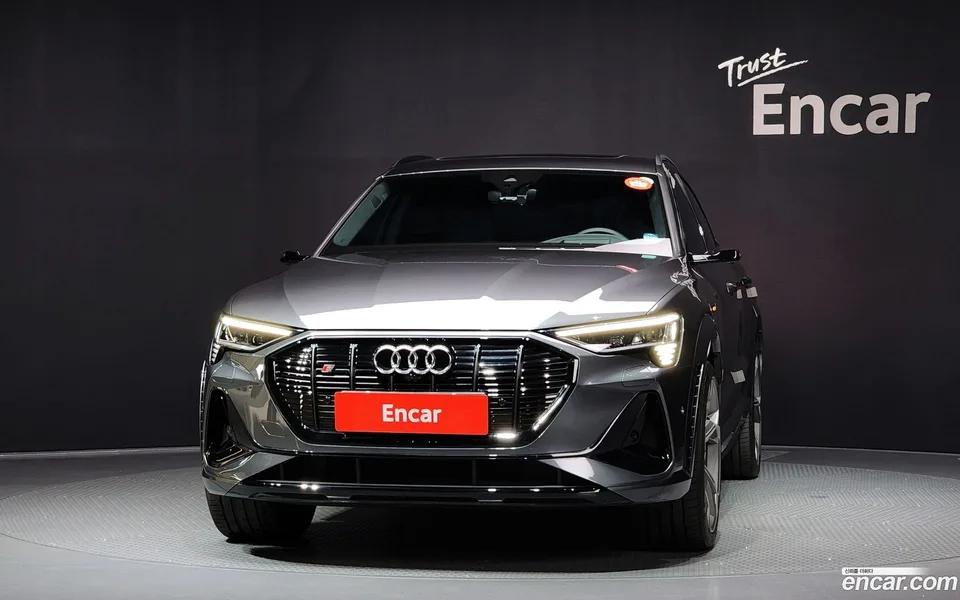 Audi e-tron S 2023 — миниатюра 3