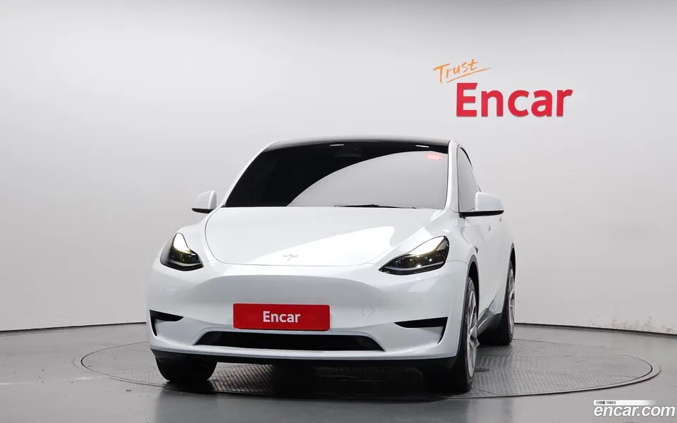 Tesla Model Y RWD 2023 — миниатюра 3