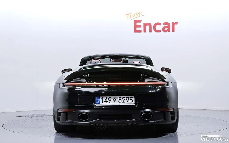 Porsche 911 (992) 4 GTS 2022 — миниатюра 4