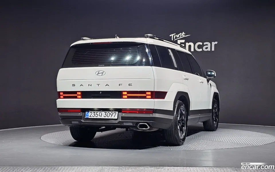 Hyundai SantaFe 2.5T 2WD 2023 — миниатюра 4