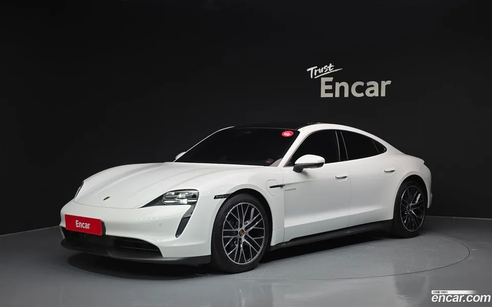 Porsche Taycan 2023 — фото 1, купить с доставкой в Москву