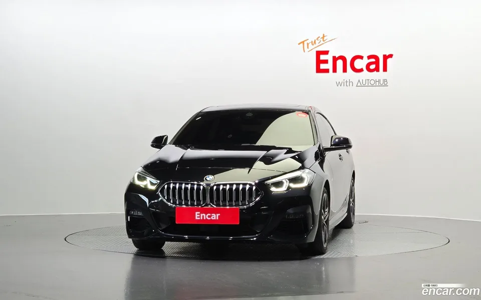 BMW 2 Series Gran Coupe 220i M 2023 — миниатюра 3