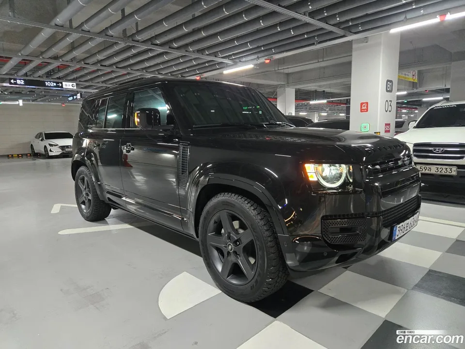 Land Rover Defender 110 D250 X- SE 2025 — миниатюра 2
