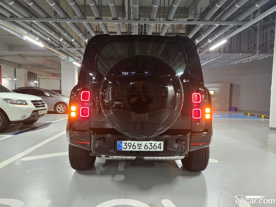 Land Rover Defender 110 D250 X- SE 2025 — миниатюра 5