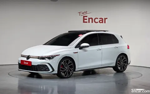 Volkswagen Golf 2023 купить в Москве