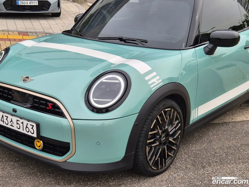 MINI Cooper S 2024 — миниатюра 2