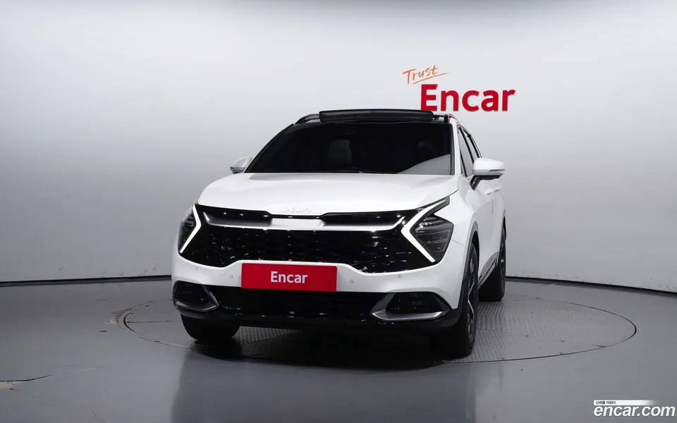Kia Sportage Hybrid 2WD 2023 — миниатюра 3