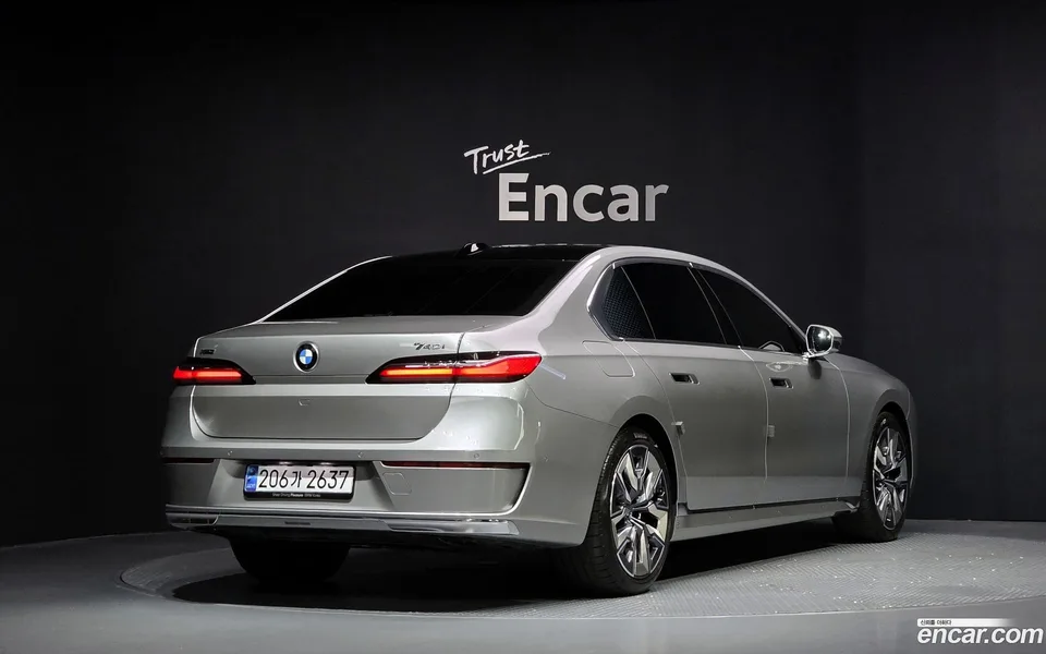 BMW 7 Series 740i xDrive 2024 — миниатюра 2