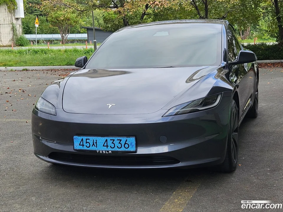 Tesla Model 3 AWD 2024 — миниатюра 2