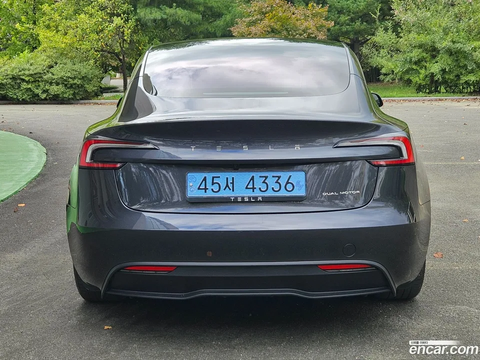 Tesla Model 3 AWD 2024 — миниатюра 4