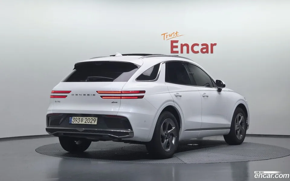 Genesis GV70 2.5T AWD 2024 — миниатюра 2