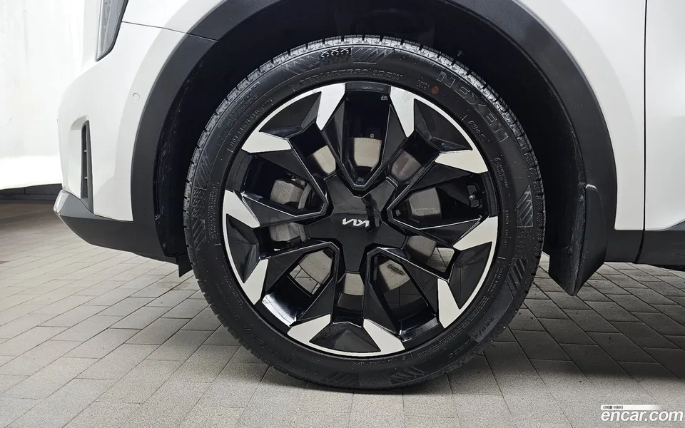 Kia Sorento 2.5T 2WD 2024 — миниатюра 5