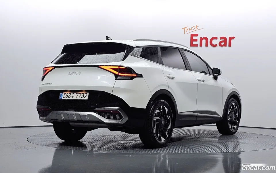 Kia Sportage 1.6 2WD 2023 — миниатюра 2