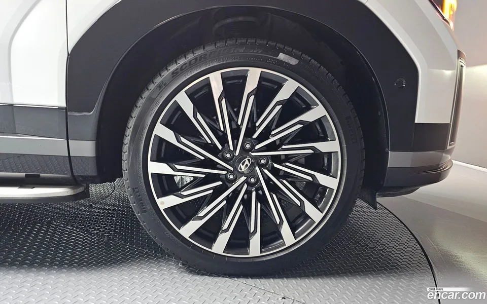 Hyundai SantaFe 2.5T 2WD 2023 — миниатюра 5