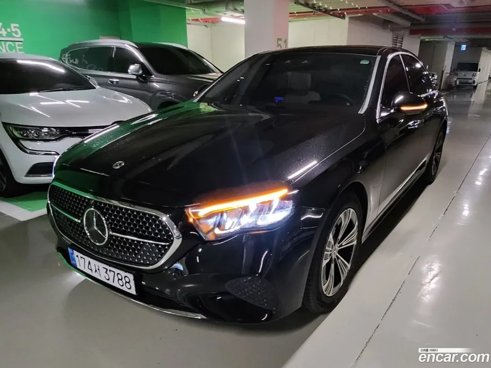 Mercedes-Benz E-Class E200 2025 — миниатюра 2