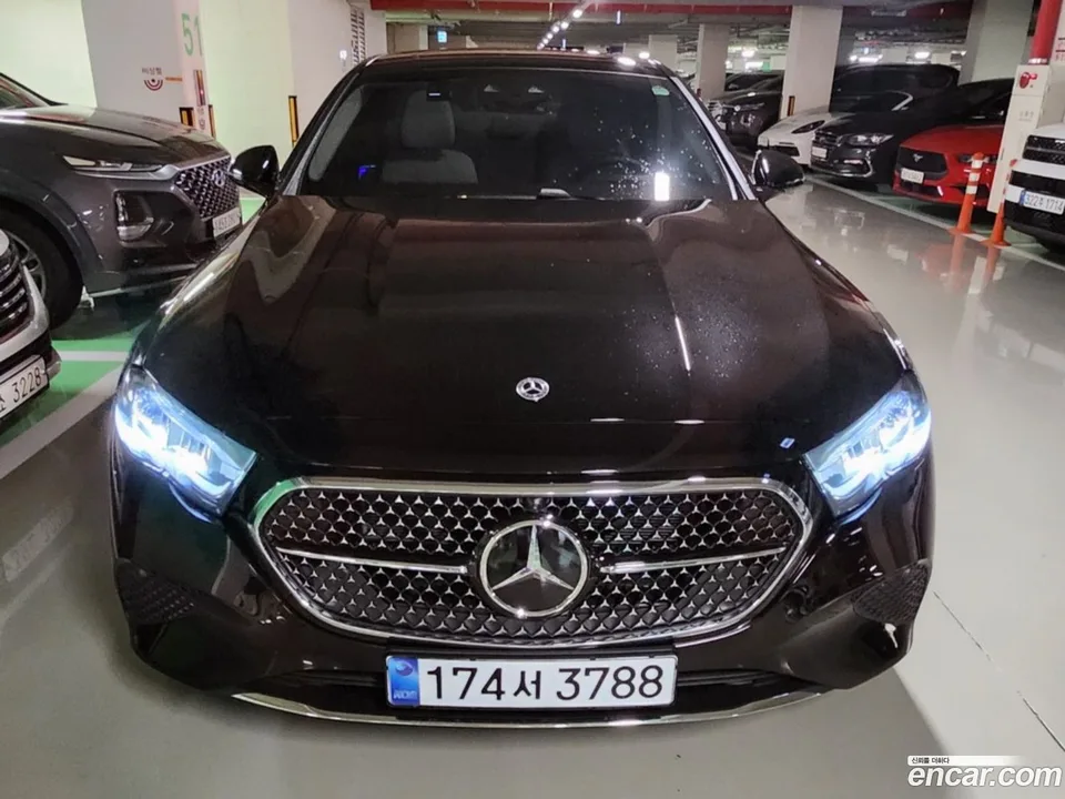 Mercedes-Benz E-Class (W214) E200 2025 — фото 1, купить с доставкой в Москву