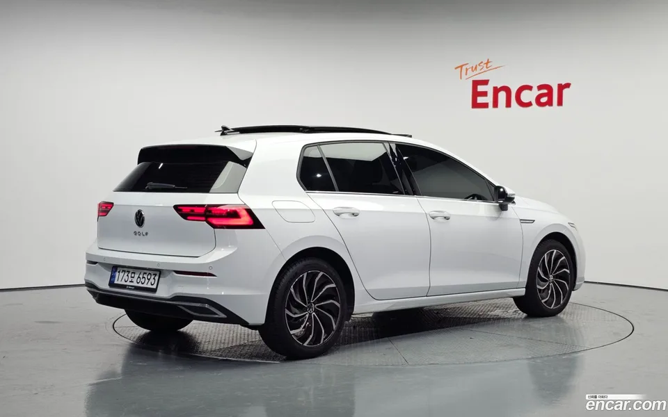 Volkswagen Golf 2.0 TDI 2024 — миниатюра 2