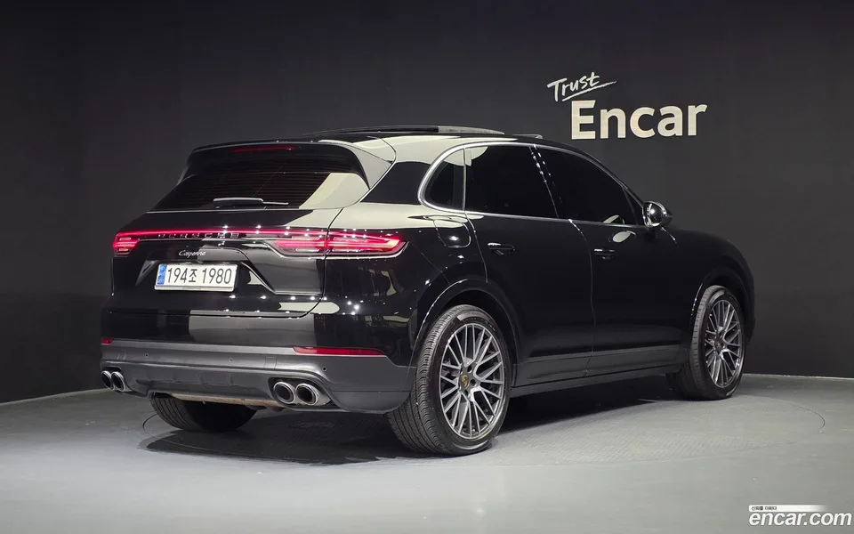 Porsche Cayenne 3.0 2023 — миниатюра 2