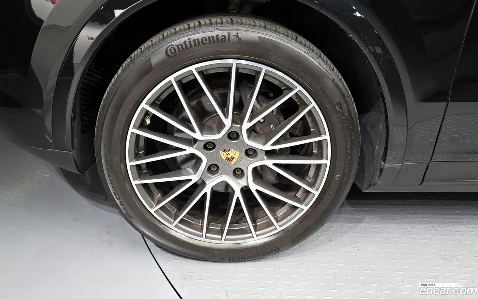 Porsche Cayenne 3.0 2023 — миниатюра 5