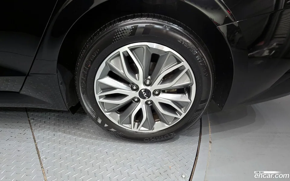 Kia K5 Hybrid 2023 — миниатюра 5